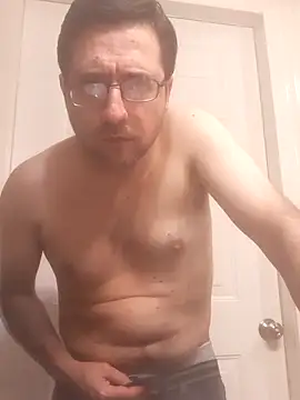 Snapshot of Gearsuit chatting on 13, 9, 2025 Gearsuit online show from 13, 9, 2025