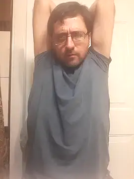 Snapshot of Gearsuit chatting on 8, 10, 2025 Gearsuit online show from 8, 10, 2025