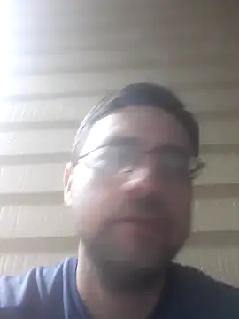 Snapshot of Gearsuit chatting on 16, 10, 2025 Gearsuit online show from 16, 10, 2025