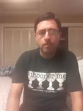 Snapshot of Gearsuit chatting on 2, 12, 2025 Gearsuit online show from 2, 12, 2025