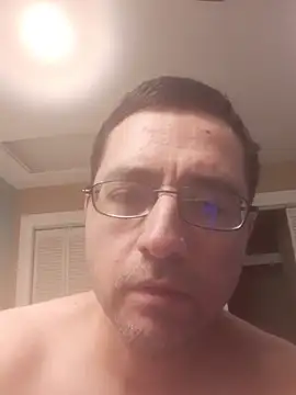 Snapshot of Gearsuit chatting on 14, 12, 2025 Gearsuit online show from 14, 12, 2025