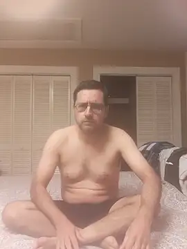 Snapshot of Gearsuit chatting on 19, 12, 2025 Gearsuit online show from 19, 12, 2025