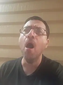 Snapshot of Gearsuit chatting on 6, 1, 2026 Gearsuit online show from 6, 1, 2026