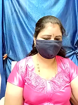 Snapshot of sushma26 chatting on 21, 9, 2025 sushma26 online show from 21, 9, 2025