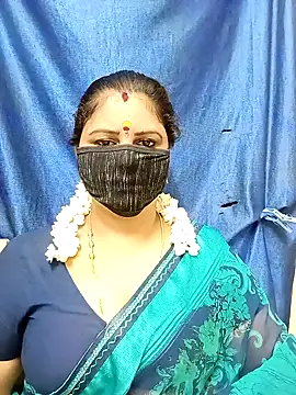 Snapshot of sushma26 chatting on 14, 10, 2025 sushma26 online show from 14, 10, 2025