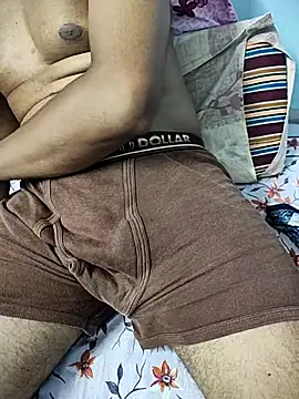 Snapshot of yournaughtysam chatting on 13, 7, 2026 yournaughtysam online show from 13, 7, 2026