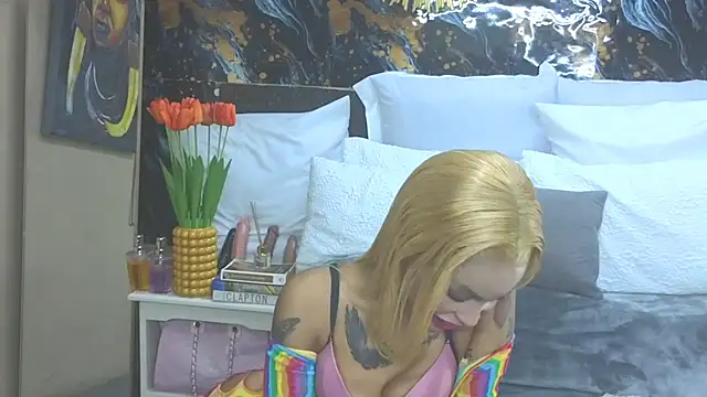 Snapshot of CaramelNatashaxx chatting on 16, 9, 2025 CaramelNatashaxx online show from 16, 9, 2025