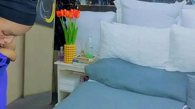 Snapshot of CaramelNatashaxx chatting on 2, 10, 2025 CaramelNatashaxx online show from 2, 10, 2025