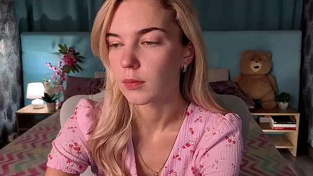 Aurora Bennet online show from 1, 12, 2025