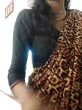 AnanyaKapoor89 online show from 7, 10, 2025