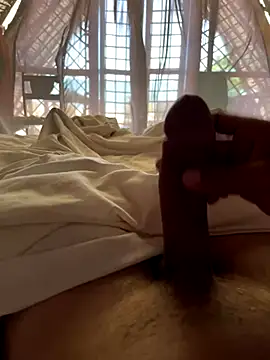 thom4play online show from 17, 10, 2025