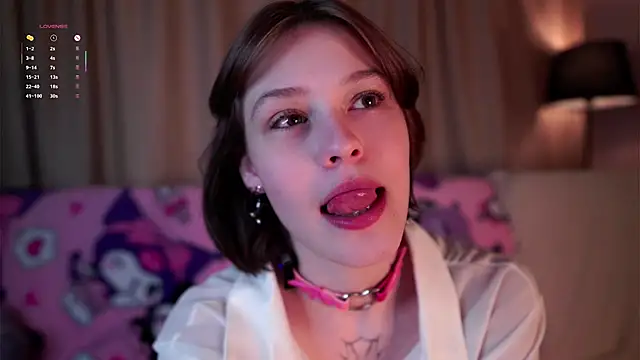 Snapshot of LurleneRamo chatting on 8, 10, 2025 LurleneRamo online show from 8, 10, 2025