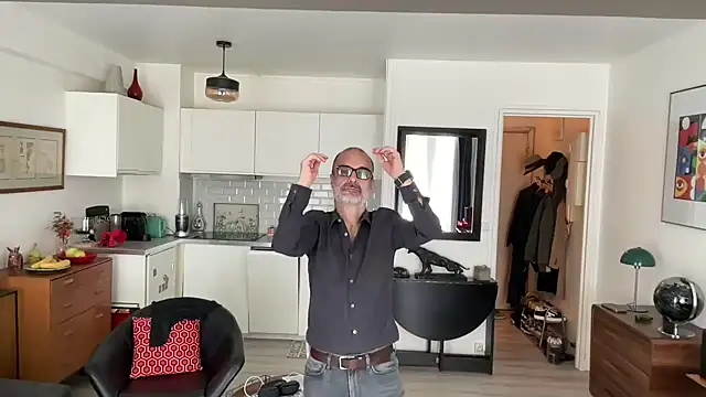 Milkywaymen online show from 29, 4, 2026