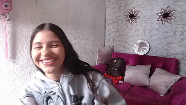 Snapshot of Evagirl69 chatting on 8, 6, 2026 Evagirl69 online show from 8, 6, 2026