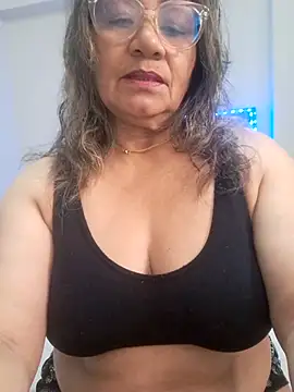 Vickysweeeettt online show from 2, 3, 2026