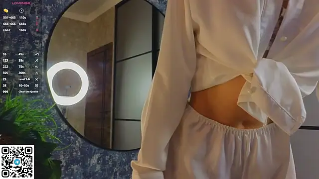 Quinavelle online show from 12, 4, 2026