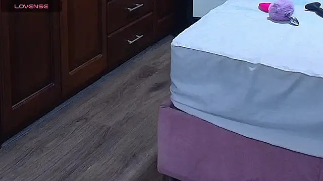 SexyRachel  online show from 9, 1, 2026