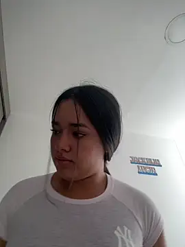 Luciaparker03 online show from 25, 7, 2026