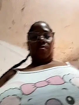 Big ass submissive online show from 28, 4, 2026