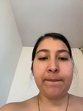 evelyn 1702 online show from 10, 7, 2026