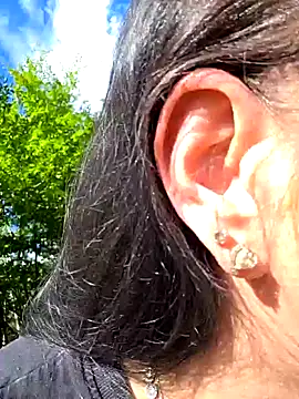 Swiss Lady online show from 15, 9, 2025