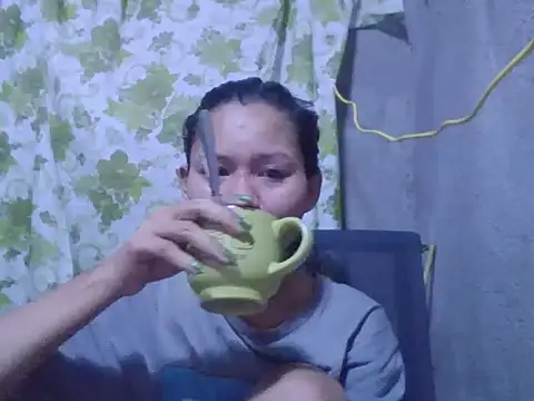 Sweeetgurll online show from 8, 11, 2025