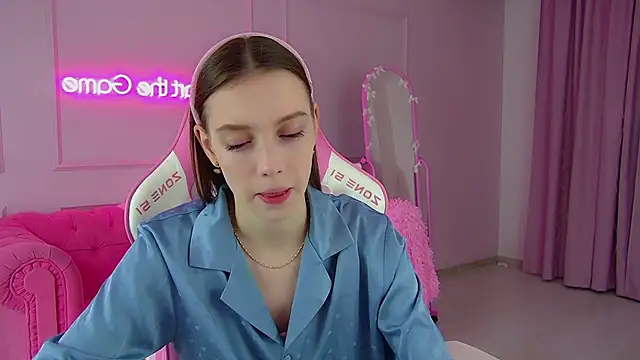 Snapshot of VeronicaVances chatting on 10, 1, 2026 VeronicaVances online show from 10, 1, 2026