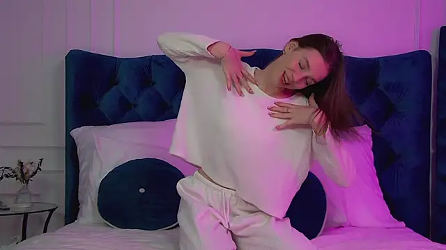 Snapshot of VeronicaVances chatting on 25, 2, 2026 VeronicaVances online show from 25, 2, 2026