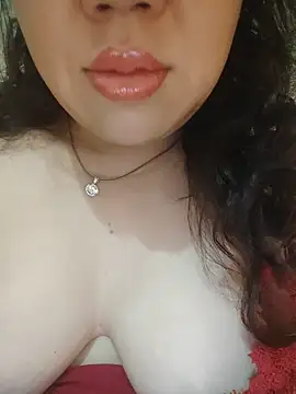 Julyy08 online show from 25, 5, 2026