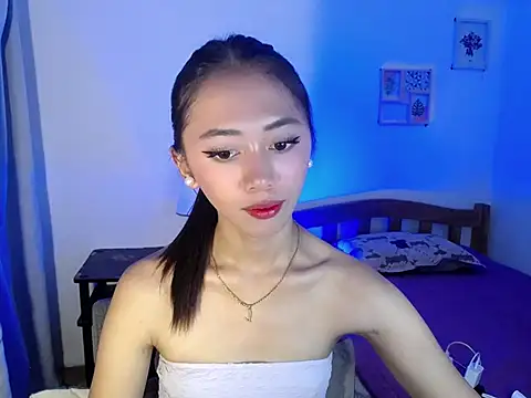 lovely kiannaHugecock online show from 7, 3, 2026