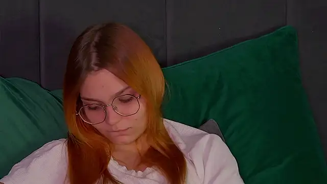 BellaMarebelle online show from 18, 10, 2025