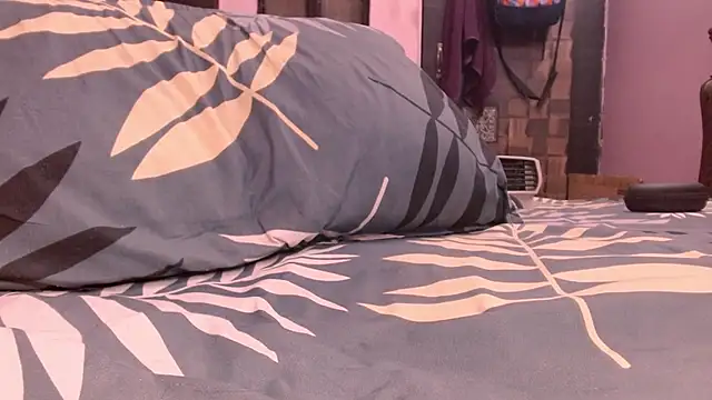 Snapshot of funndudd chatting on 17, 12, 2025 funndudd online show from 17, 12, 2025