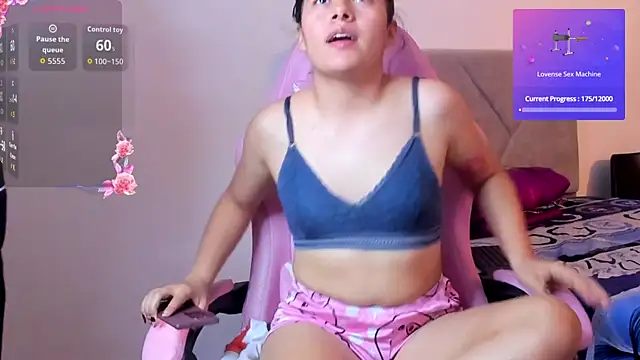 Sexxyy Couple  online show from 24, 6, 2026