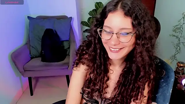 Krysten Riter online show from 29, 11, 2025