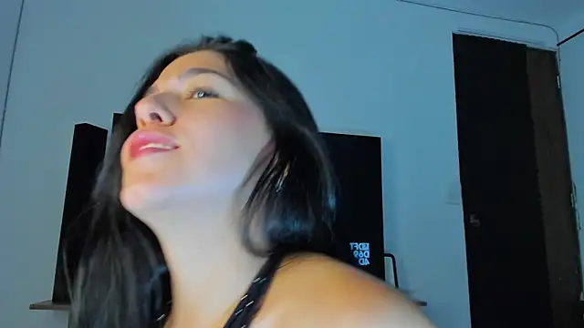 Snapshot of tianastone_ chatting on 7, 11, 2025 tianastone online show from 7, 11, 2025