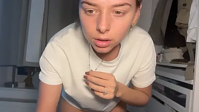 KayleeBella online show from 30, 11, 2025