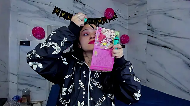 Ari and Storm online show from 12, 3, 2026