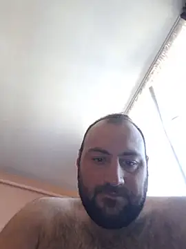 StrictBobby online show from 9, 8, 2026