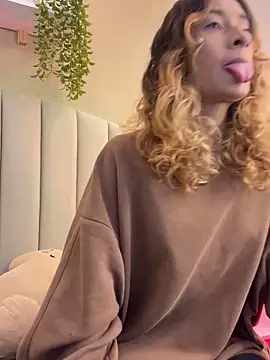 Snapshot of SunshineLizzy chatting on 14, 11, 2025 SunshineLizzy online show from 14, 11, 2025