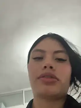 fendi E online show from 11, 9, 2025