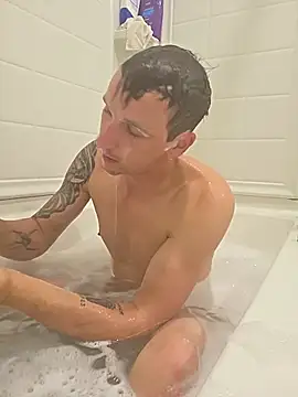 Snapshot of cuteqaldo chatting on 20, 5, 2026 cuteqaldo online show from 20, 5, 2026