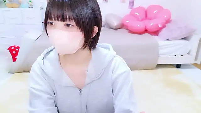 Hinata Sun online show from 21, 4, 2026