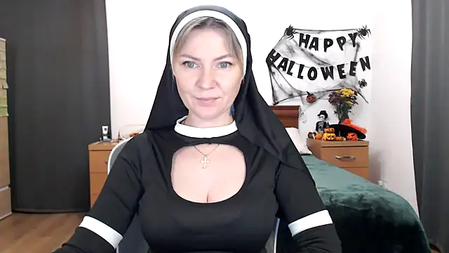 Snapshot of ParadiseAlina chatting on 30, 10, 2025 ParadiseAlina online show from 30, 10, 2025