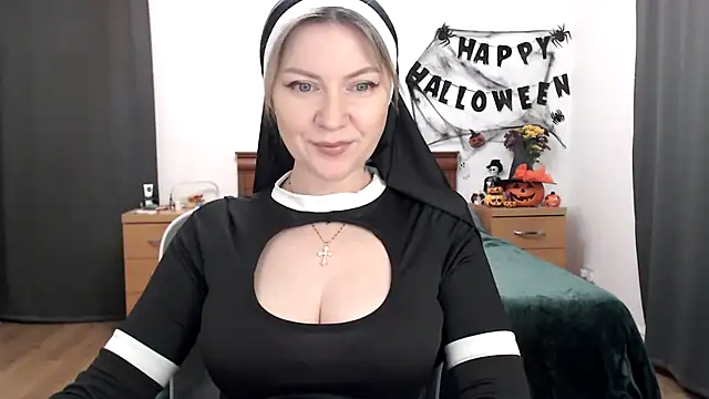 Snapshot of ParadiseAlina chatting on 31, 10, 2025 ParadiseAlina online show from 31, 10, 2025