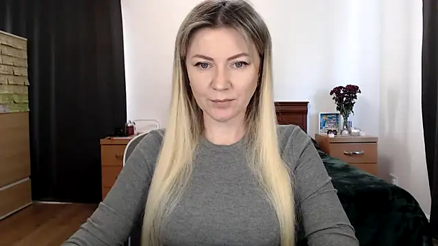 Snapshot of ParadiseAlina chatting on 20, 11, 2025 ParadiseAlina online show from 20, 11, 2025