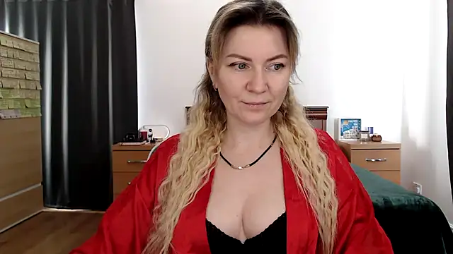 Snapshot of ParadiseAlina chatting on 24, 11, 2025 ParadiseAlina online show from 24, 11, 2025