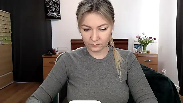 Snapshot of ParadiseAlina chatting on 13, 1, 2026 ParadiseAlina online show from 13, 1, 2026