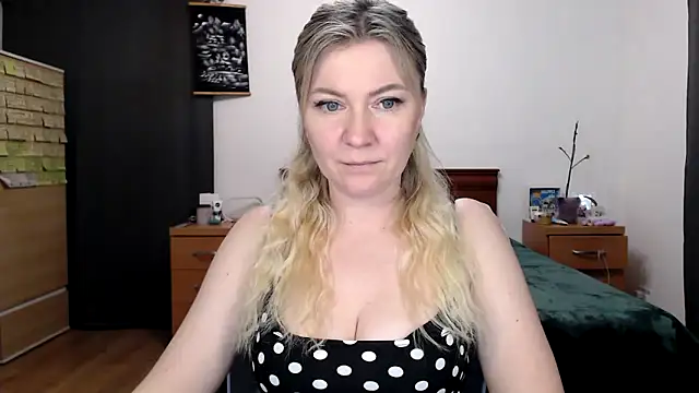 ParadiseAlina online show from 28, 3, 2026