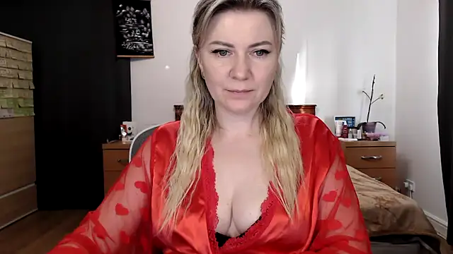 ParadiseAlina online show from 27, 4, 2026