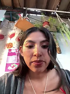 BrunetteBliss69 online show from 27, 4, 2026